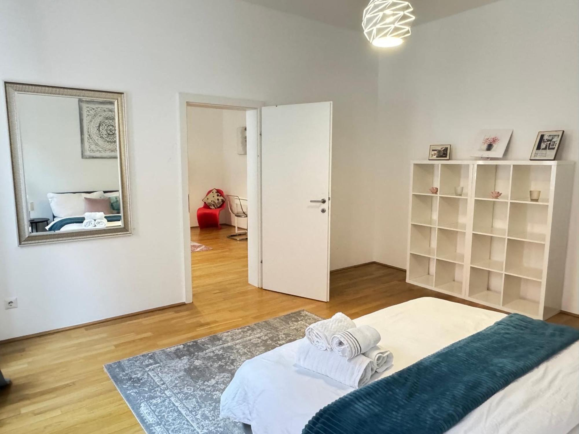 Appartement Charming Flat & Balcony Near Station L Bg5