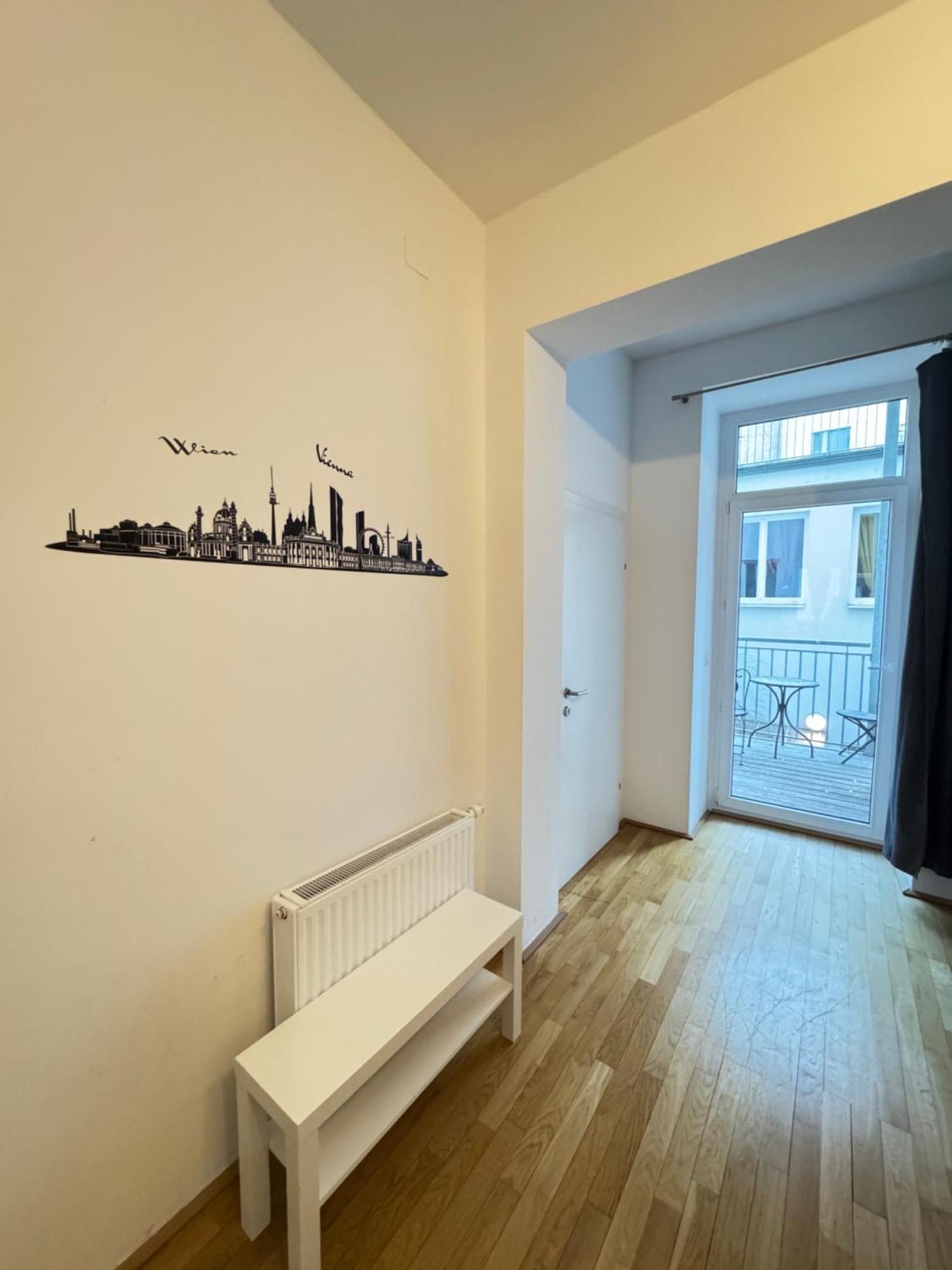 Appartement Charming Flat & Balcony Near Station L Bg5