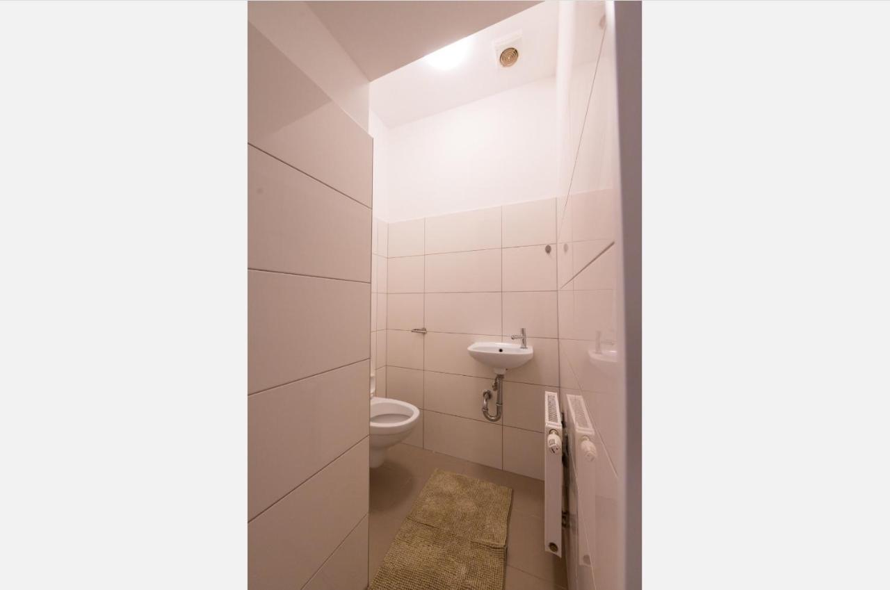 Apartment Charming Flat & Balcony Near Station L Bg5 Vienna
