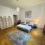 Charming Flat & Balcony Near Central Station L Bg5